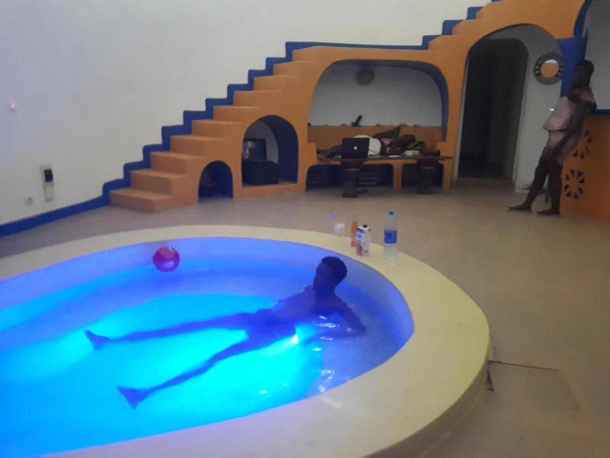 La Maison Blanche Deni Biram Ndao エクステリア 写真