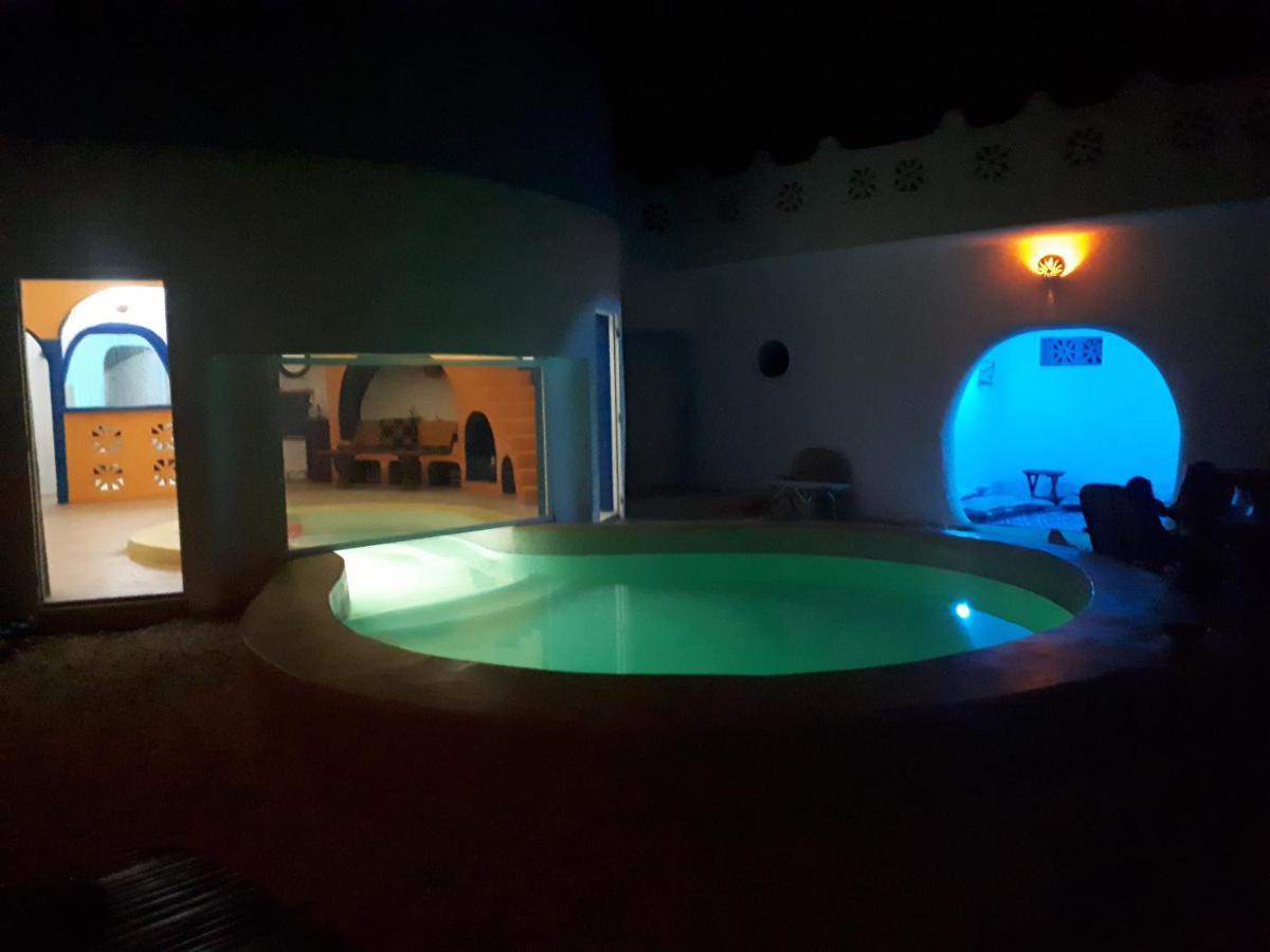 La Maison Blanche Deni Biram Ndao エクステリア 写真
